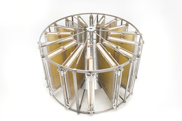 CFM-Selbstwendeschleuder 16-Waben, Ø125cm, 1500W, Unterantrieb mit Vollautomatik CFM-Selbstwendeschleuder 16-Waben, Ø125cm, 1500W, Unterantrieb mit Vollautomatik