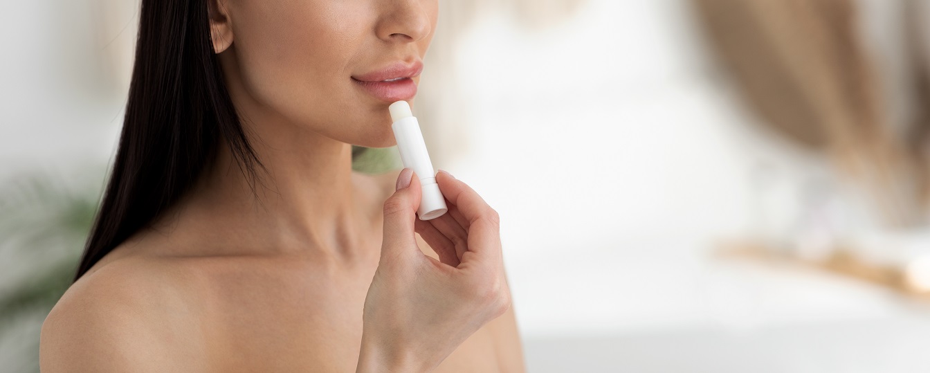 AdobeStock_474167759_lippenpflege_klein