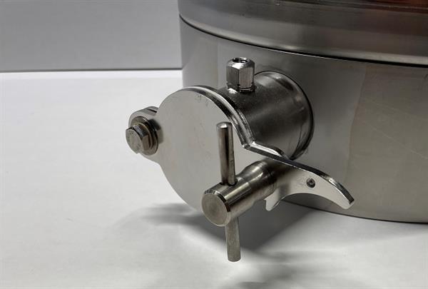 CFM-Honey tank 32 kg with 4 locks, with attachment possibility for "Honigabfüller" honey filler