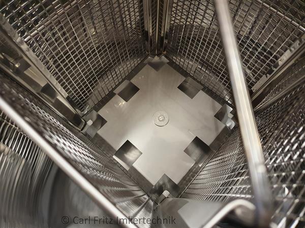 CFM-Tangentialschleuder Ø 43 cm, 4-Waben mit 110 W "Schleuderhexe" CFM-Tangentialschleuder Ø 43 cm, 4-Waben mit 110 W "Schleuderhexe"