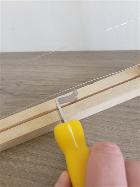 Groove and wire cleaner Groove and wire cleaner