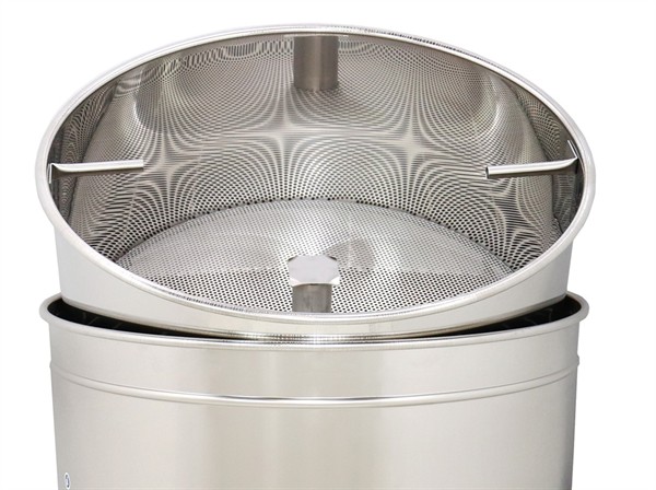CFM-Dampfwachsschmelzer "Apitotal" inkl. Heizelement (3 kW/230 V) CFM-Dampfwachsschmelzer "Apitotal" inkl. Heizelement (3 kW/230 V)
