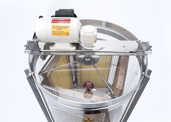 CFM-Plexiglasschleuder Ø 50 cm, 4-Waben mit "Schleuderhexe" CFM-Plexiglasschleuder Ø 50 cm, 4-Waben mit "Schleuderhexe"