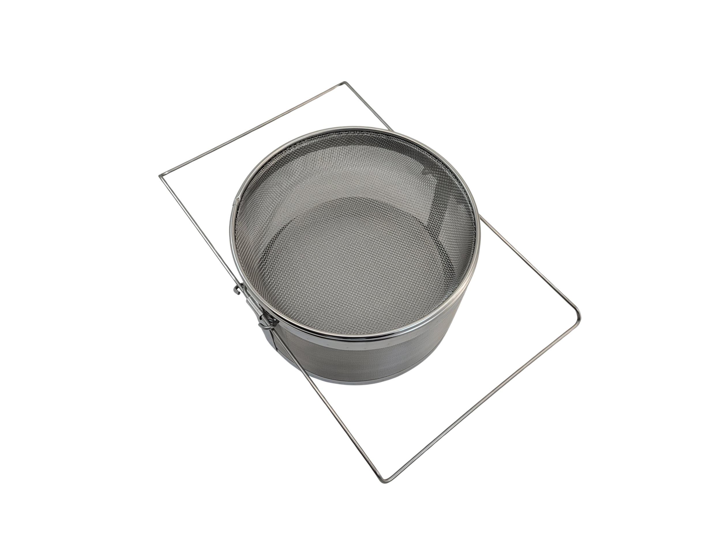 Stainless steel double strainer Ø 25 cm with conical recess