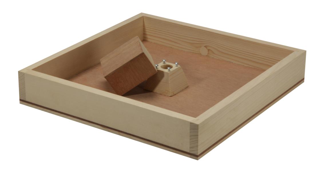 Dadant hive feeder, wood, according to "Brother Adam"
