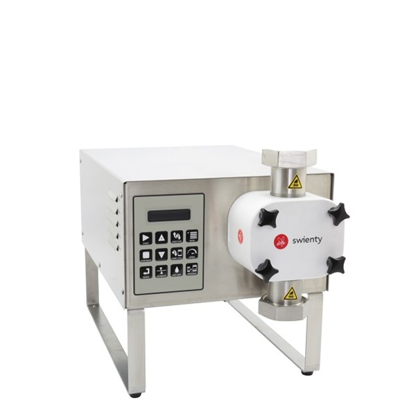 Dana api Matic 2000 filling machine, output approx. 550 jars (500 g) per hour