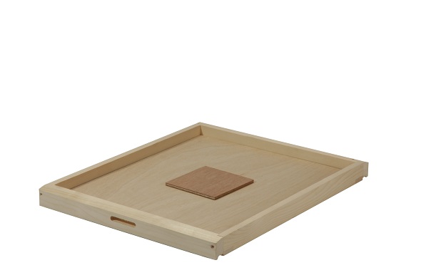 Intermediate floor, with entrance, bungole for bee escape, bee escape and blind lid