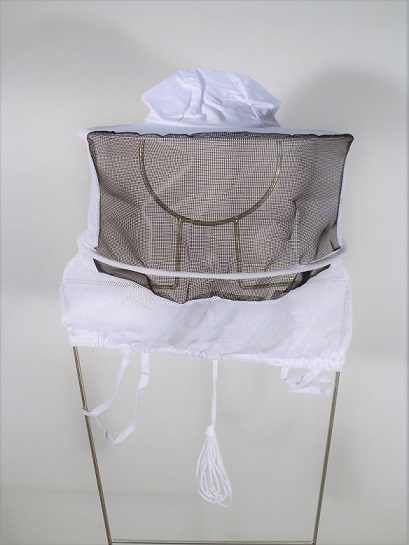 Ring veil with soft hat